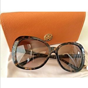 TORY BURCH TORTOISE SHELL SUNGLASSES